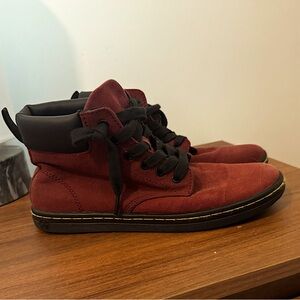 Dr. Martens burgundy canvas shoes. Size 9 EUC!